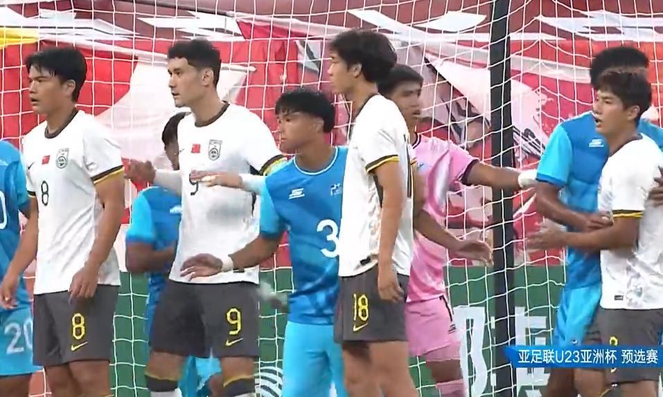 中国男足10-0大胜北马,基本出线!球员评价:2人获满分,1人高分