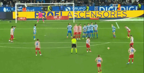 星空体育平台-格列兹曼谈任意球破门：起脚前我没想好要往哪边踢