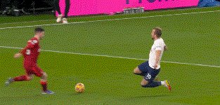 星空体育APP-克洛普：凯恩铲球肯定红牌 3关键判罚都对红军不利