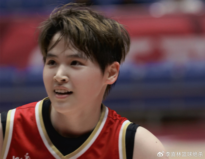 星空体育平台-轰34分+8记三分！中国女篮27岁三分王崛起：宫鲁鸣带她当奇兵？|董可尔|三分球|浙江女篮|排位赛|合肥女篮_新浪体育_新浪新闻