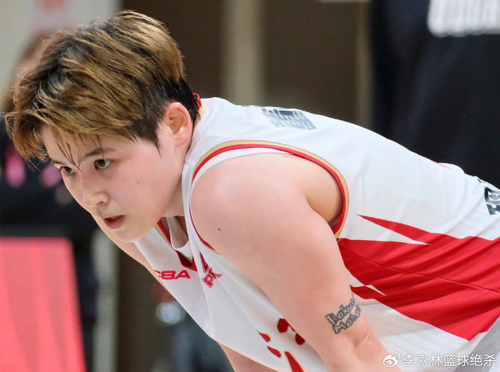 星空体育平台-轰34分+8记三分！中国女篮27岁三分王崛起：宫鲁鸣带她当奇兵？|董可尔|三分球|浙江女篮|排位赛|合肥女篮_新浪体育_新浪新闻